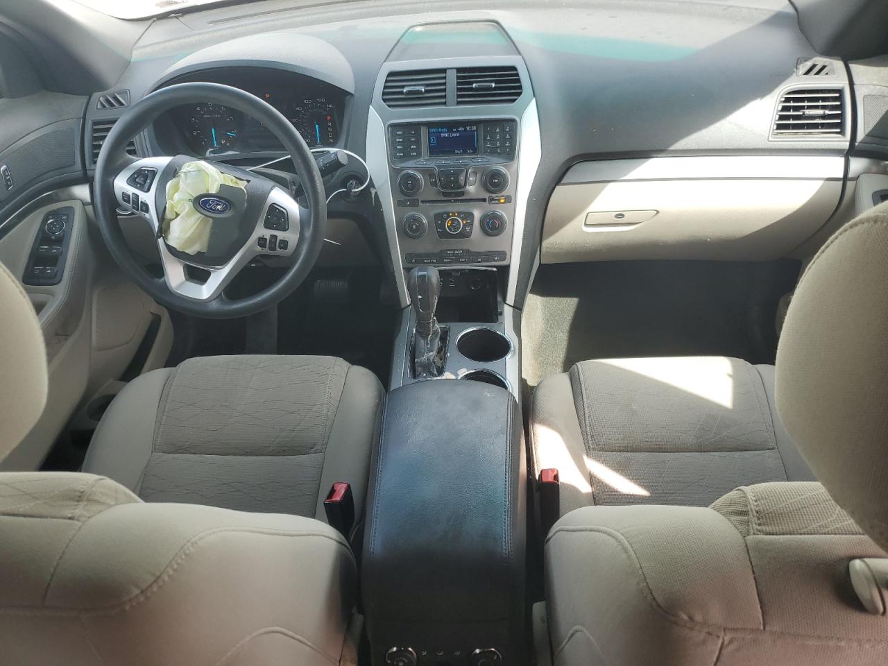 2014 Ford Explorer - Image 8