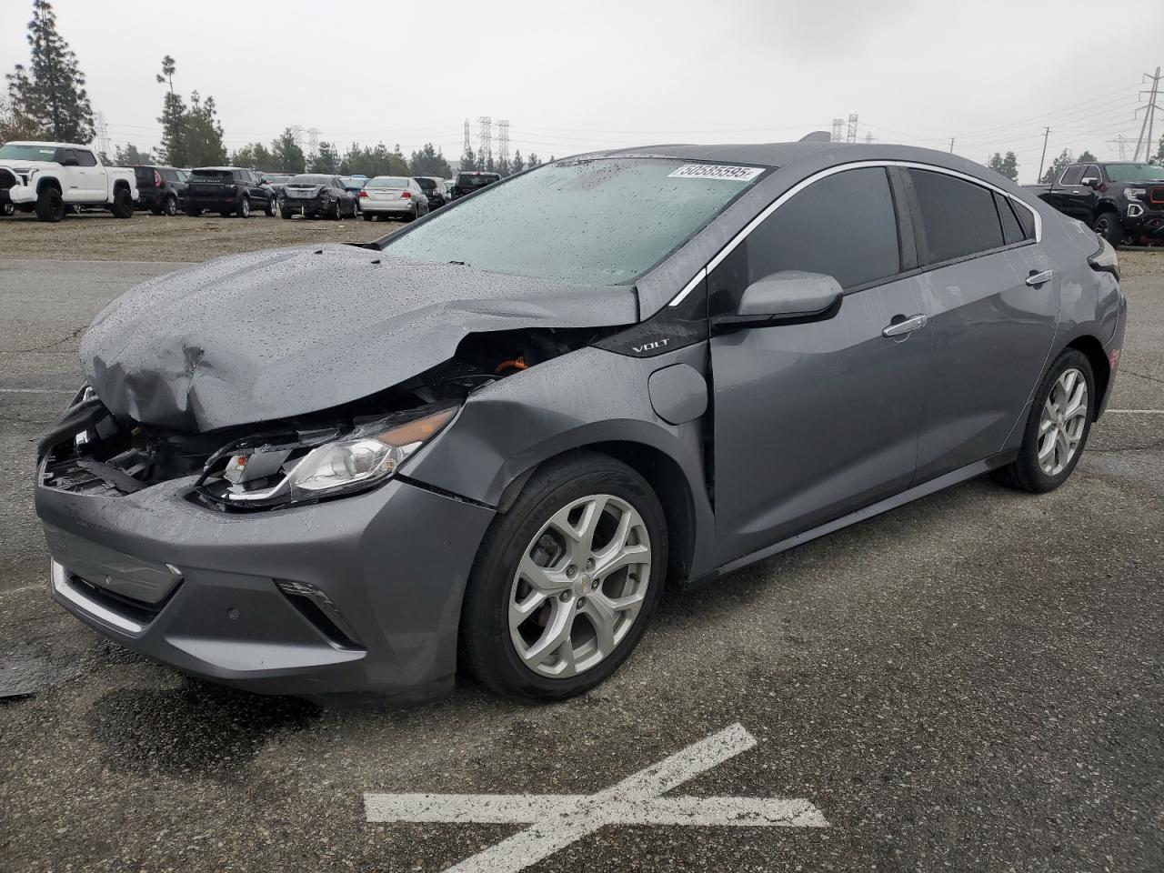 2018 Chevrolet Volt Premier for Sale in Rancho Cucamonga, CA - Front End