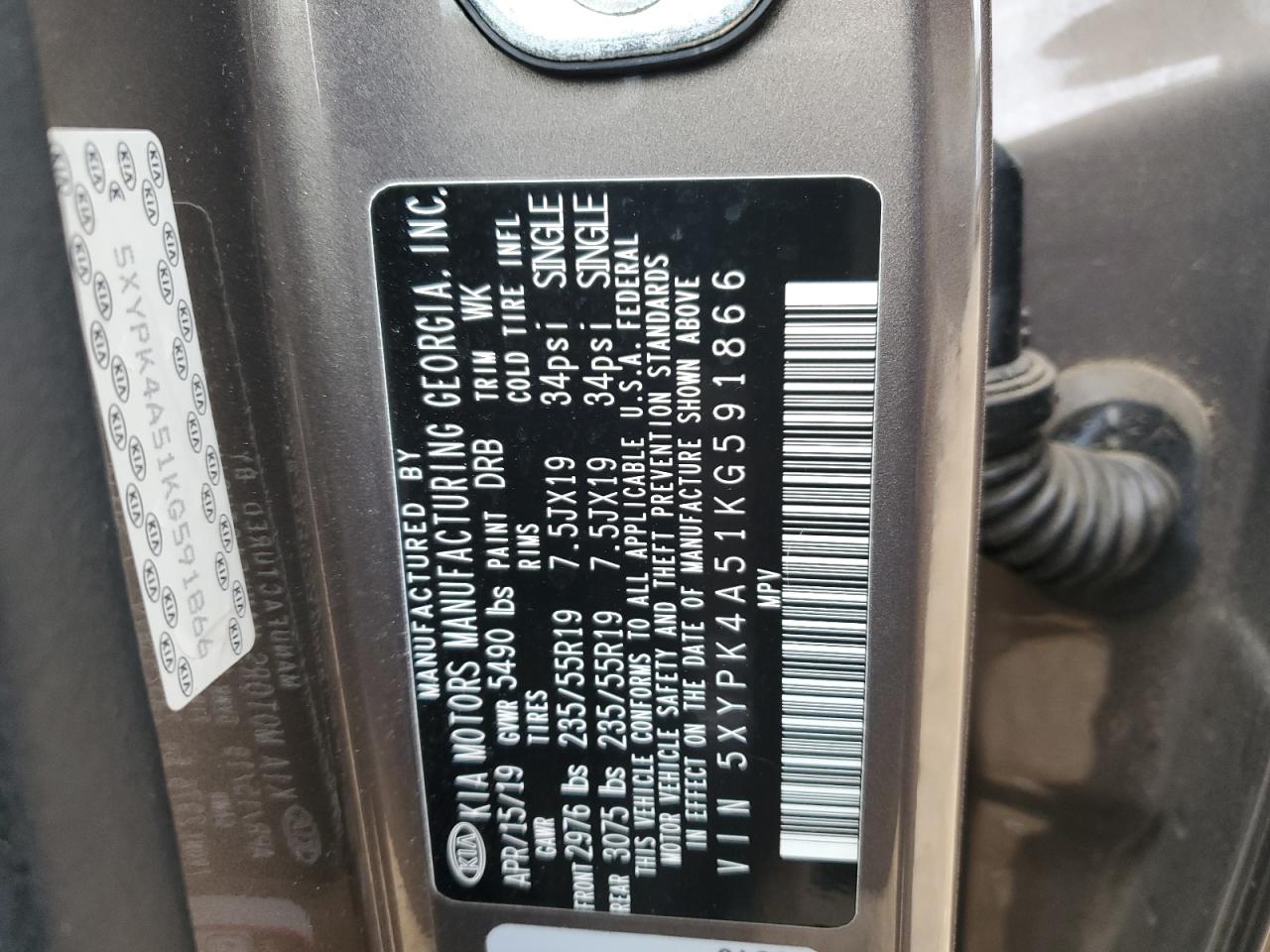 2019 Kia Sorento - Image 13