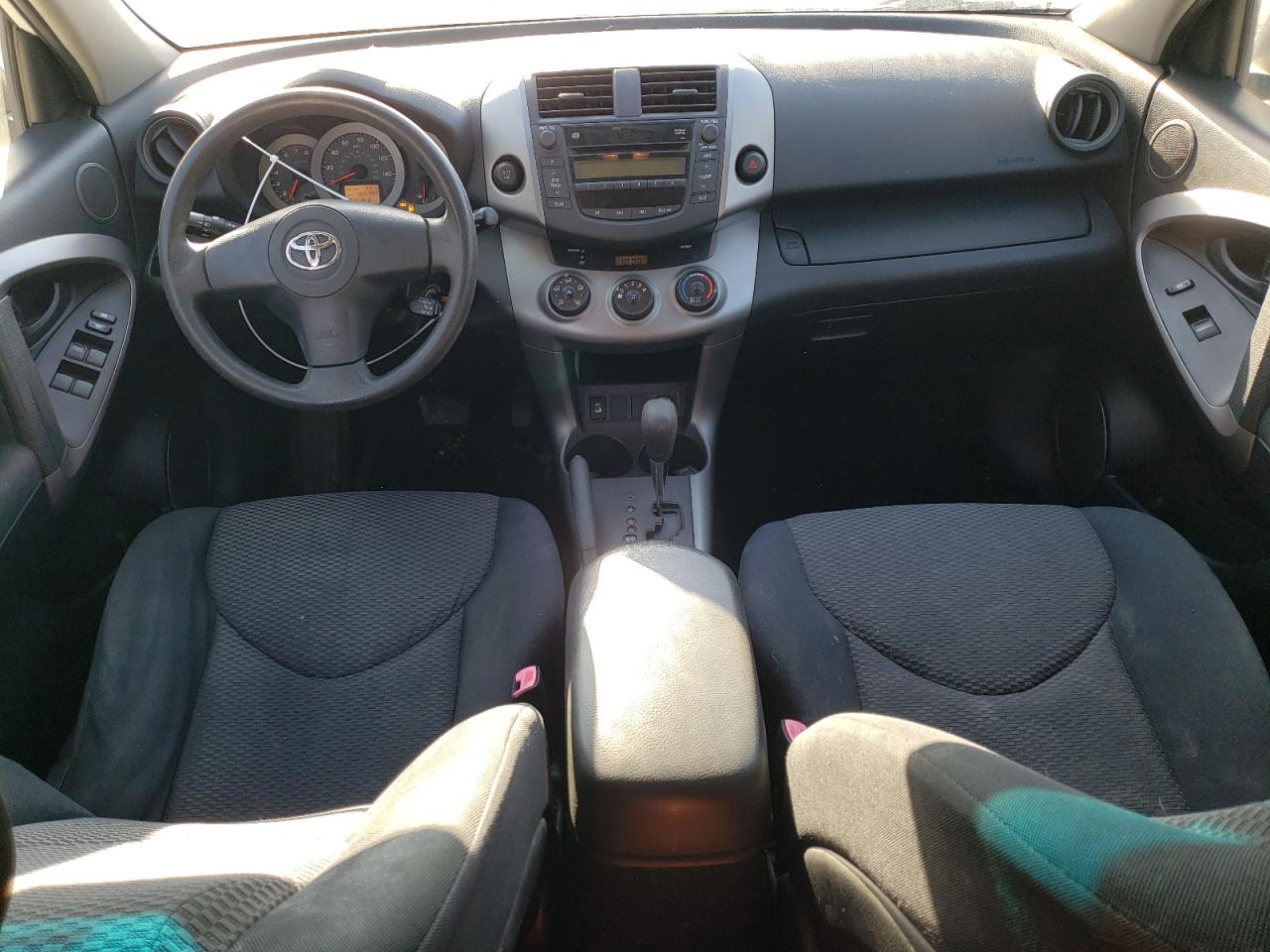 2006 Toyota RAV 4 - Image 8