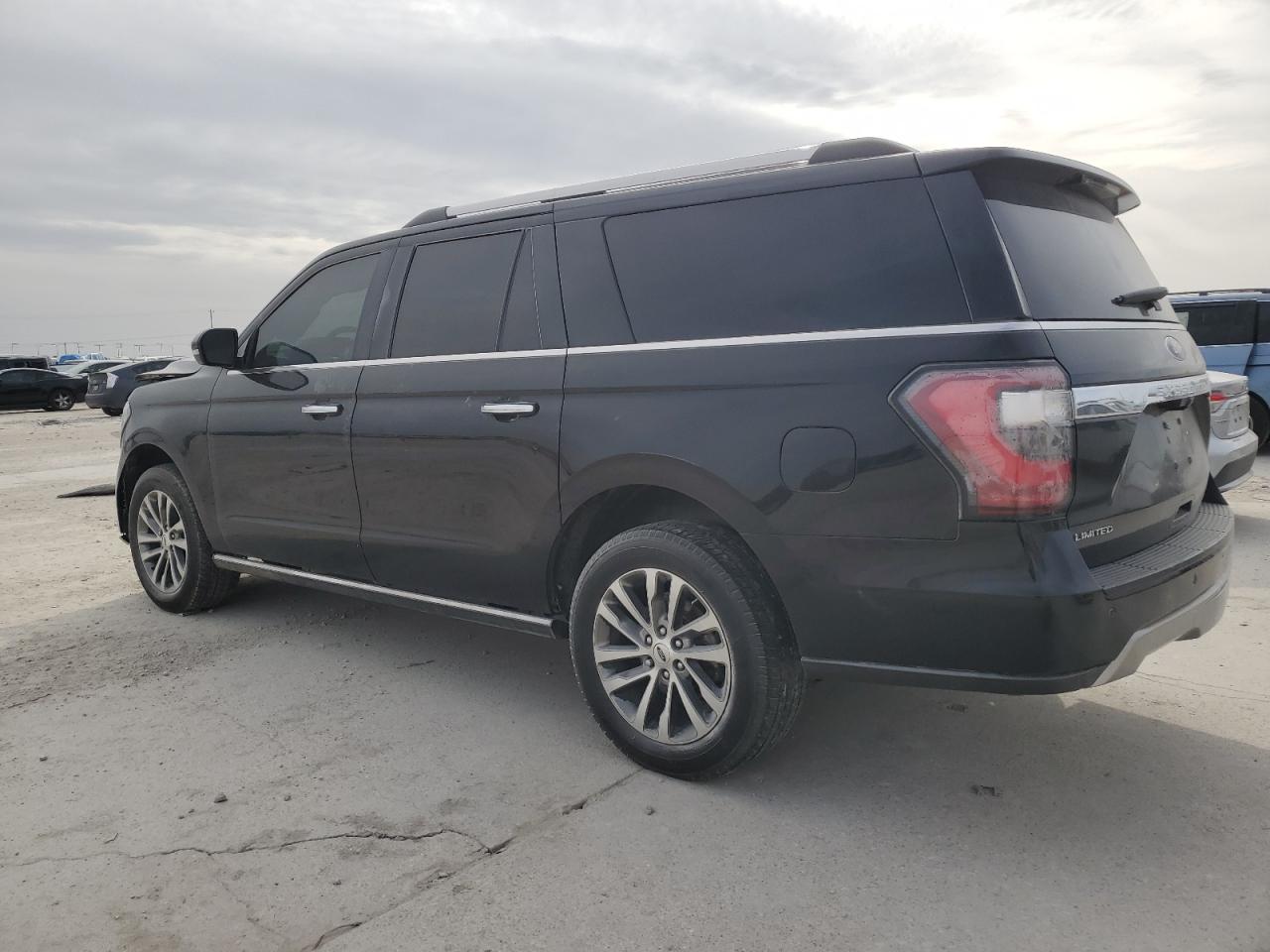 2018 Ford Expedition - Image 2