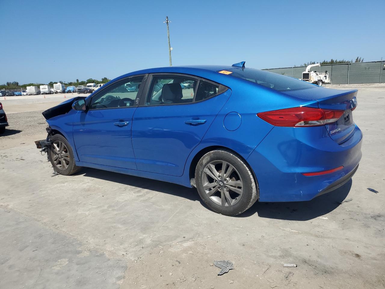 2017 Hyundai Elantra - Image 2