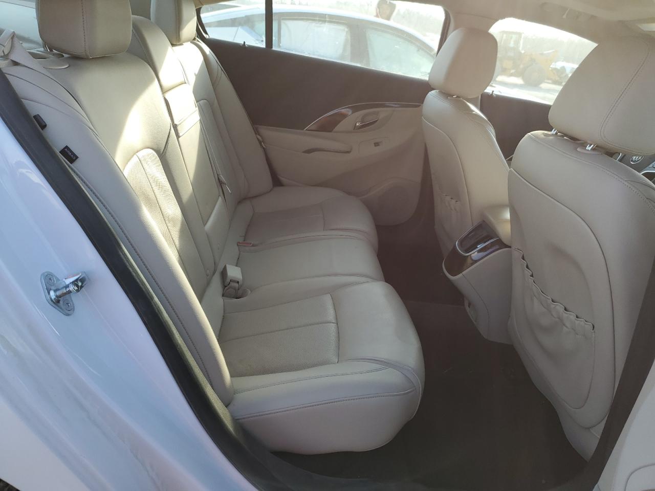 2016 Buick LaCrosse - Image 10