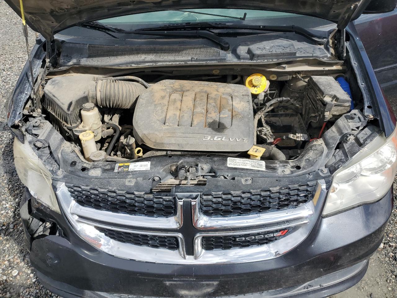 2014 Dodge Caravan - Image 12