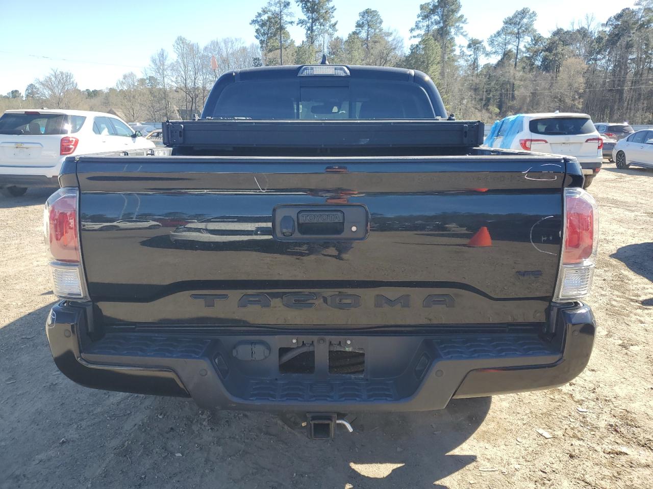 2020 Toyota Tacoma - Image 6