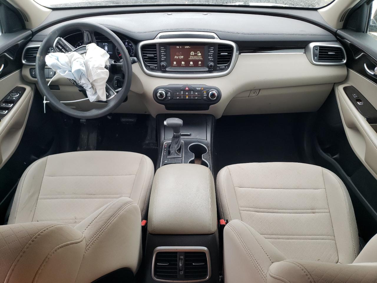 2019 Kia Sorento - Image 8