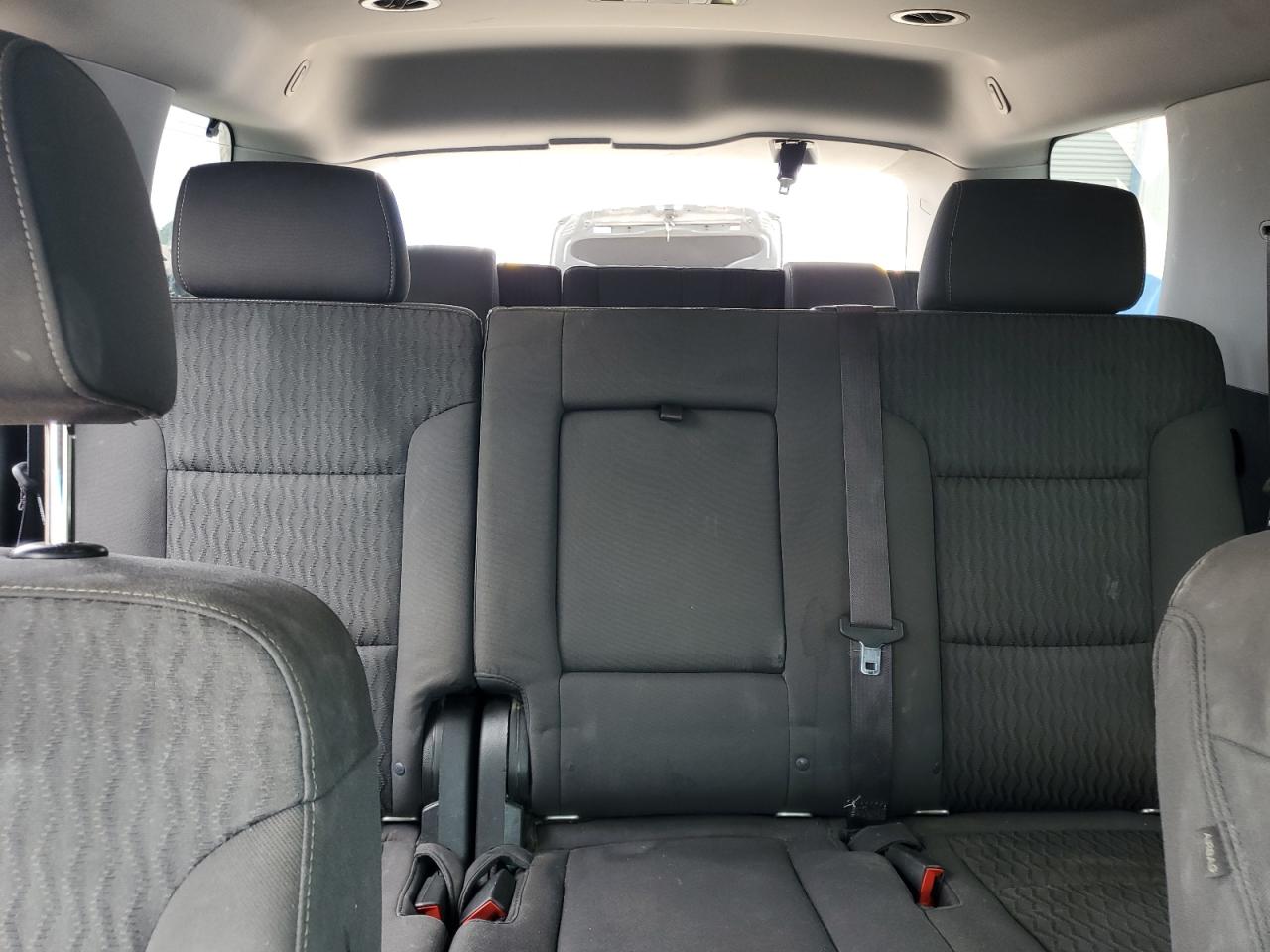 2016 GMC Yukon - Image 10