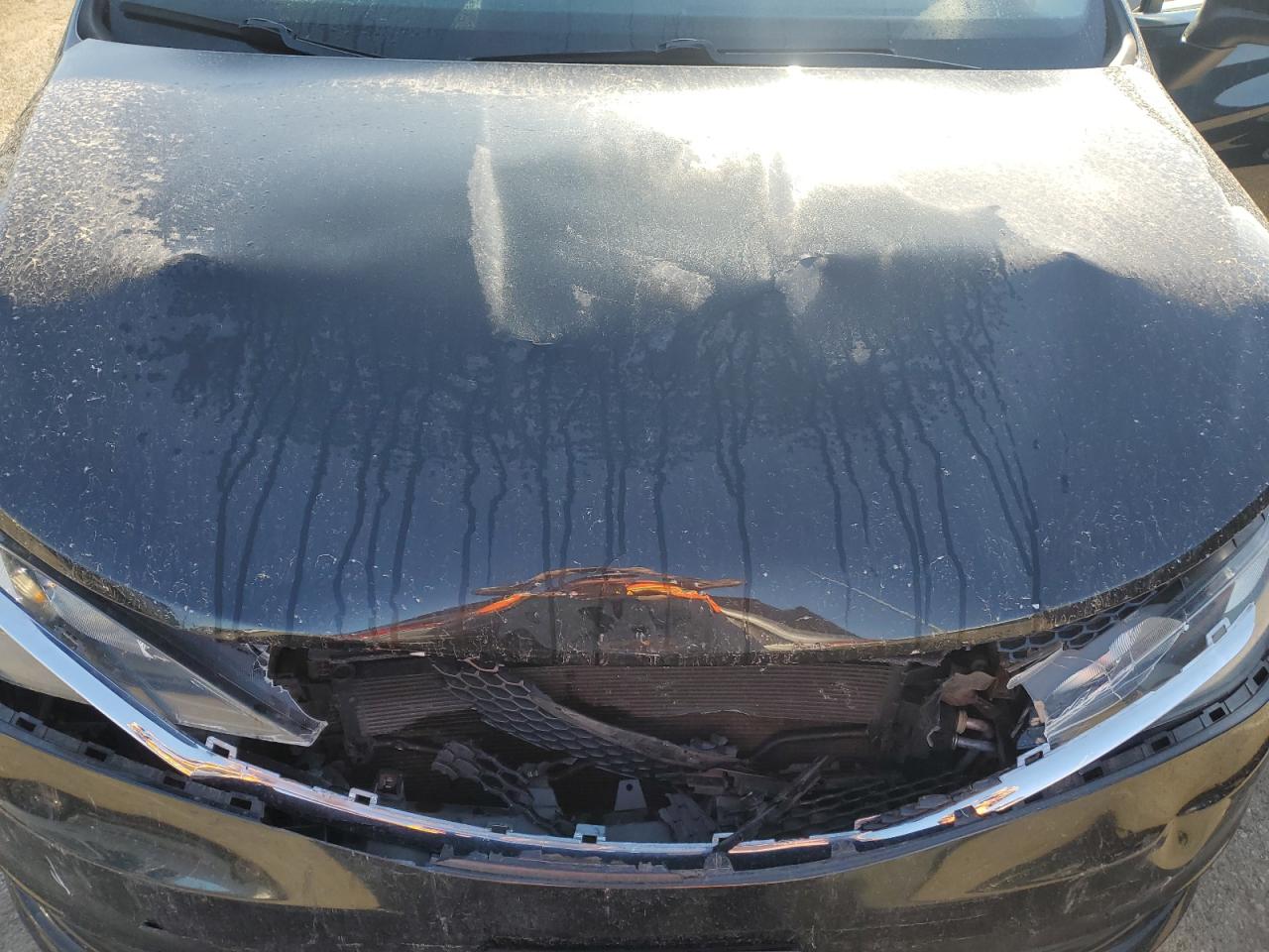 2017 Chrysler Pacifica - Image 12