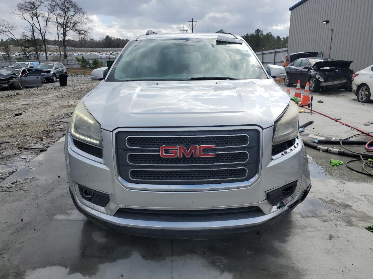 2016 GMC Acadia - Image 5