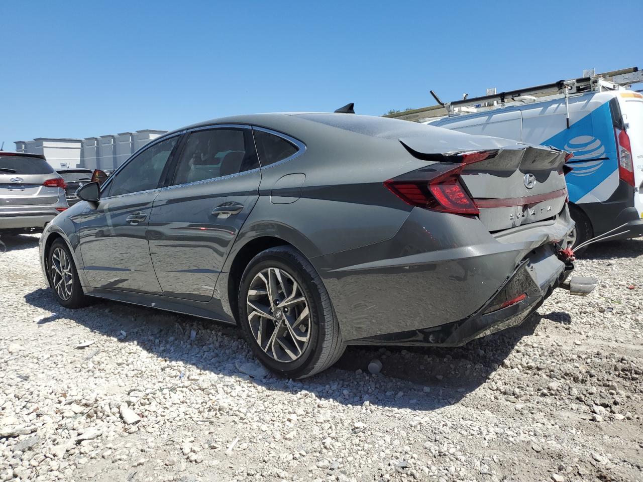2022 Hyundai Sonata - Image 2