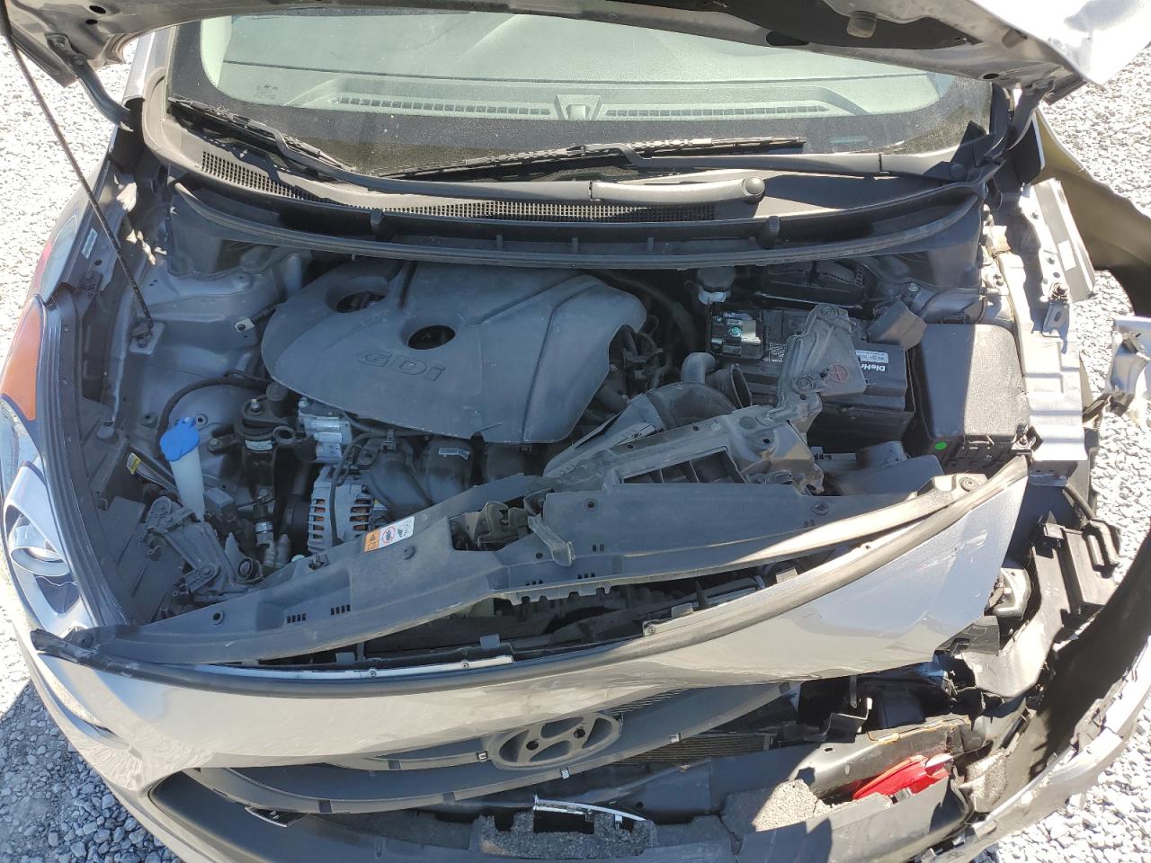 2015 Hyundai Elantra - Image 11