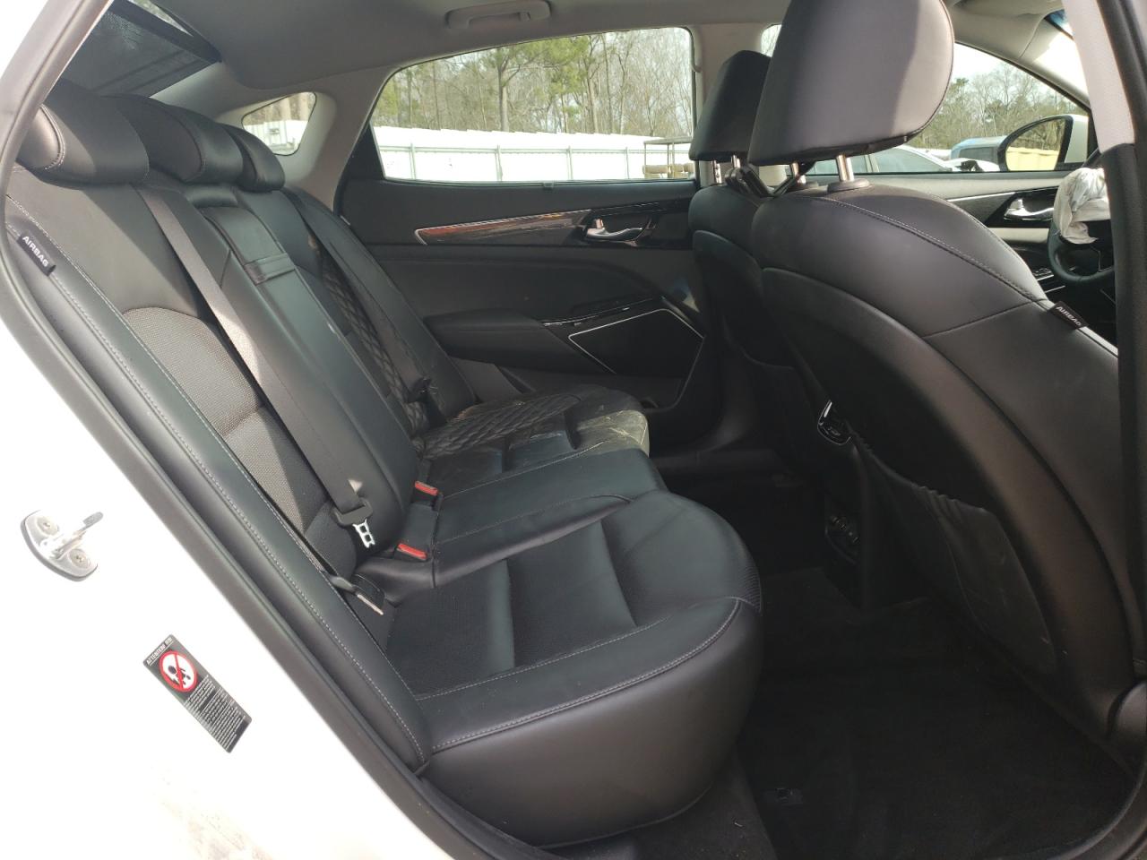 2017 Kia Cadenza Premium VIN: KNALC4J19H5058316 Lot: 47228625