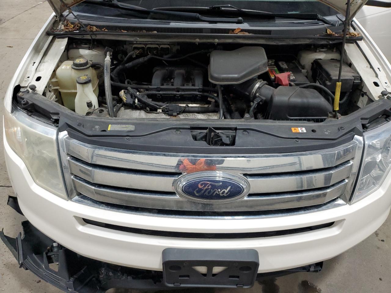 2010 Ford Edge - Image 12