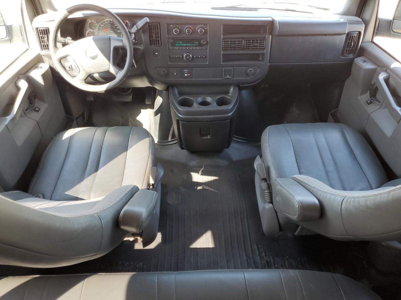 2019 Chevrolet Express G3500 Ls VIN: 1GAZGLFP3K1367280 Lot: 48112475