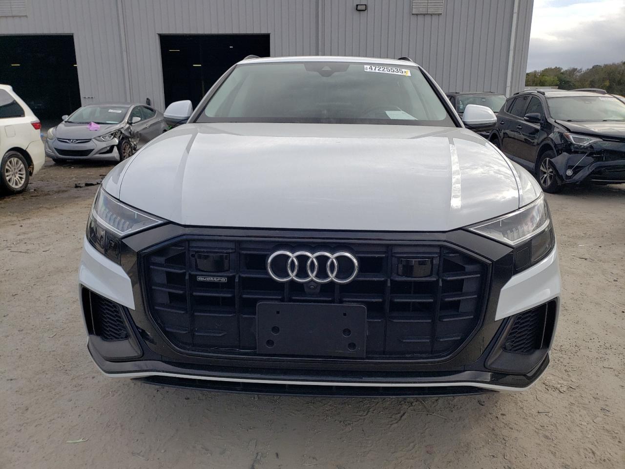 2019 Audi Q8 - Image 5