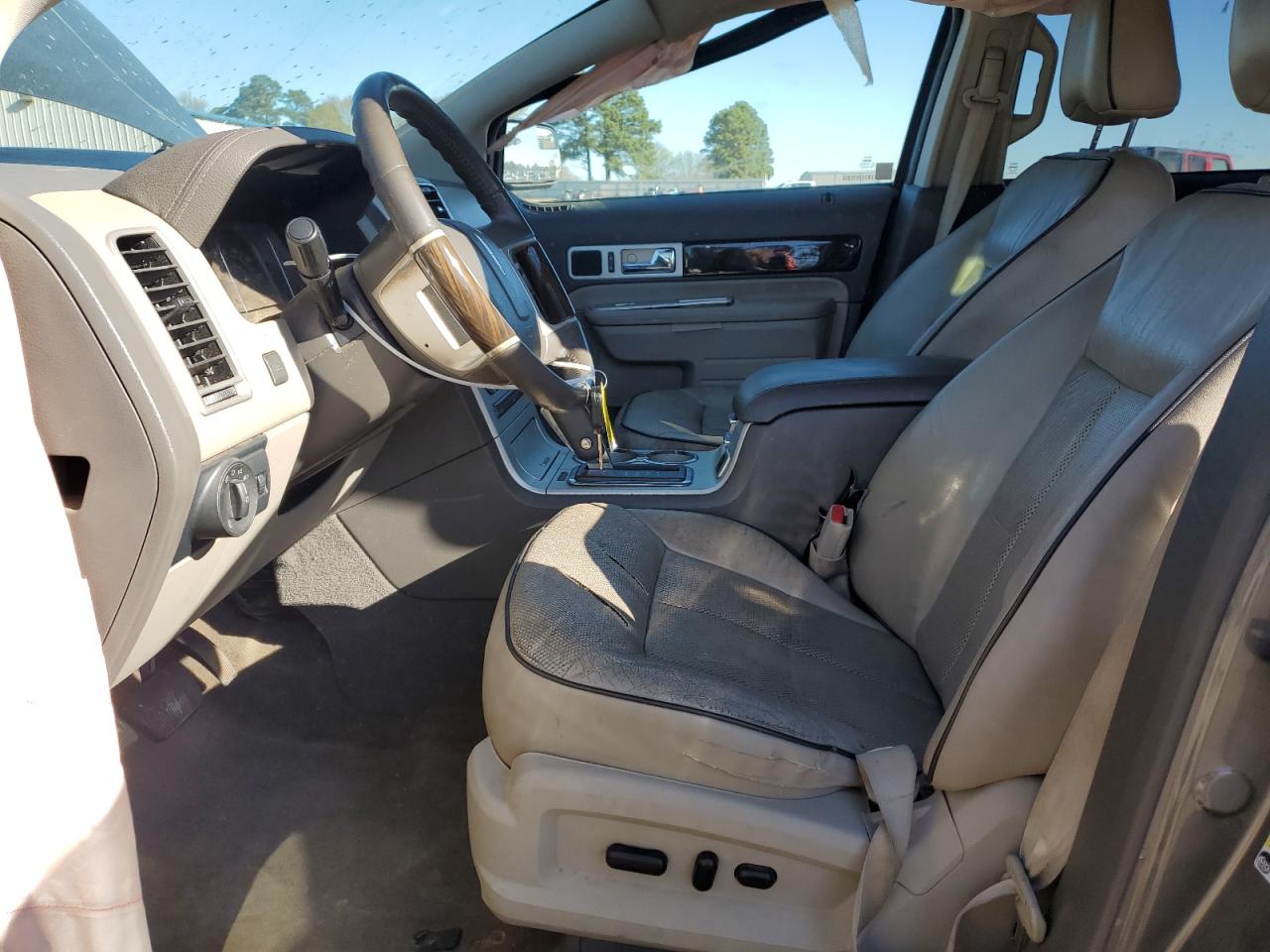 2010 Lincoln MKX - Image 7