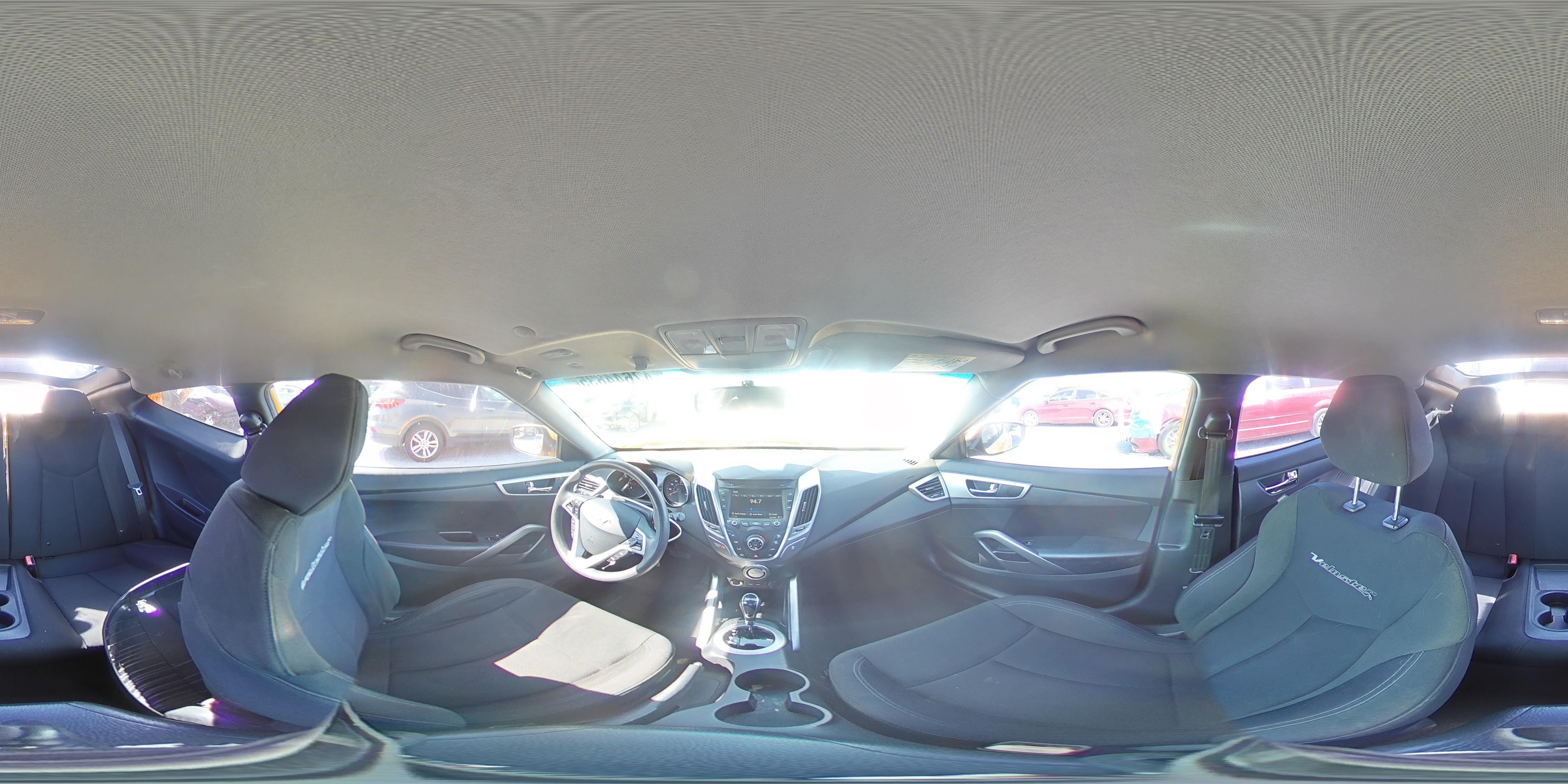 2016 Hyundai Veloster - Image 12