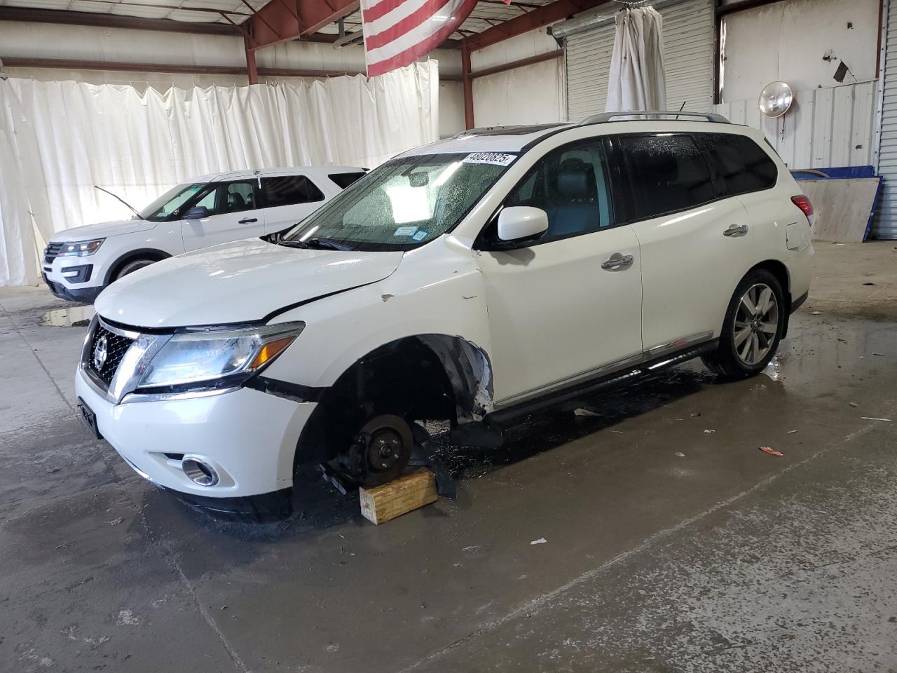 2013 Nissan Pathfinder - Image 1
