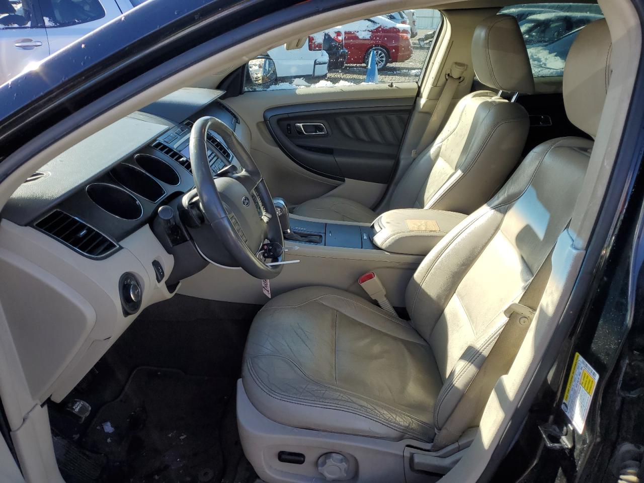 2011 Ford Taurus - Image 7