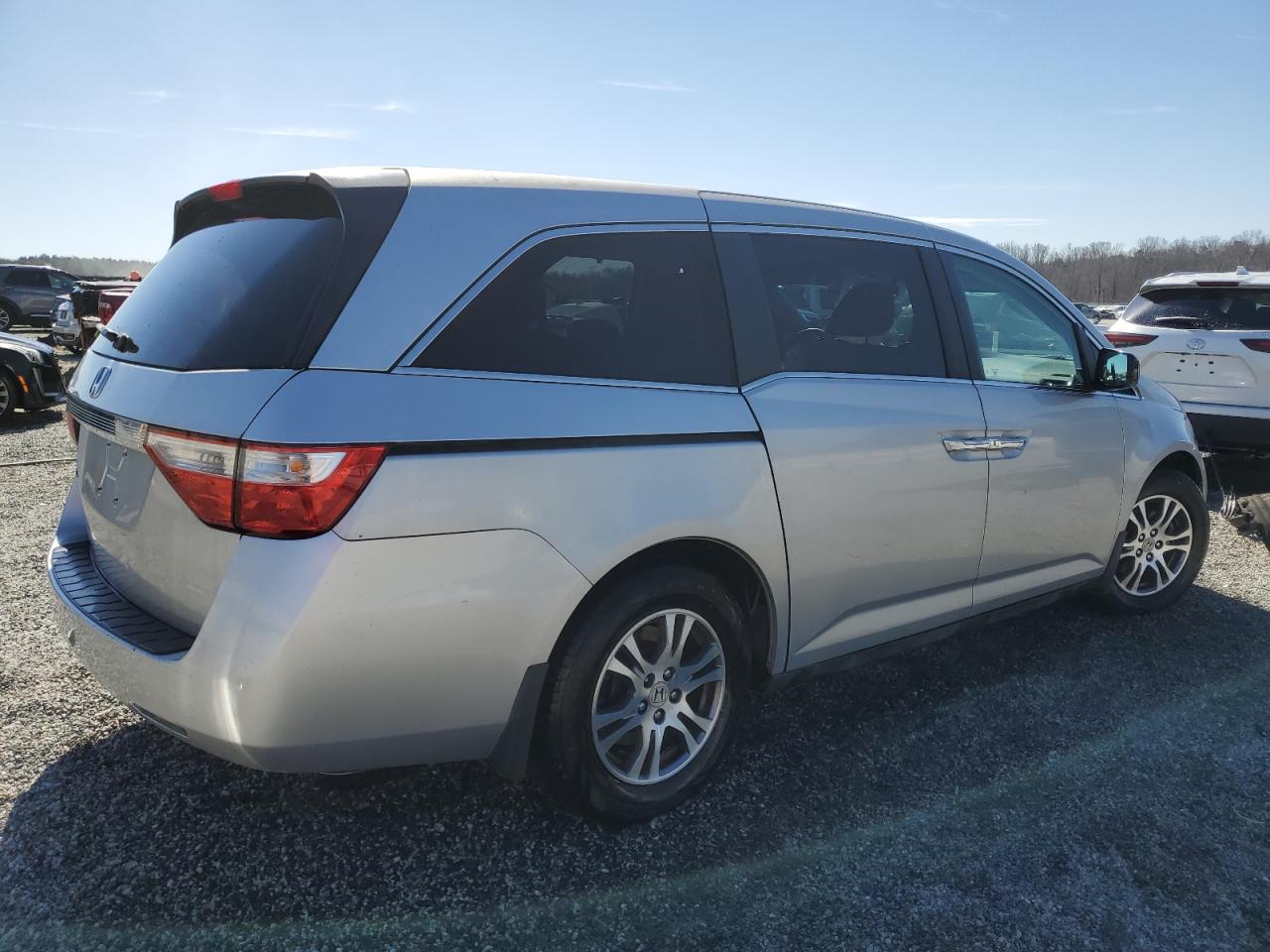 2012 Honda Odyssey - Image 3