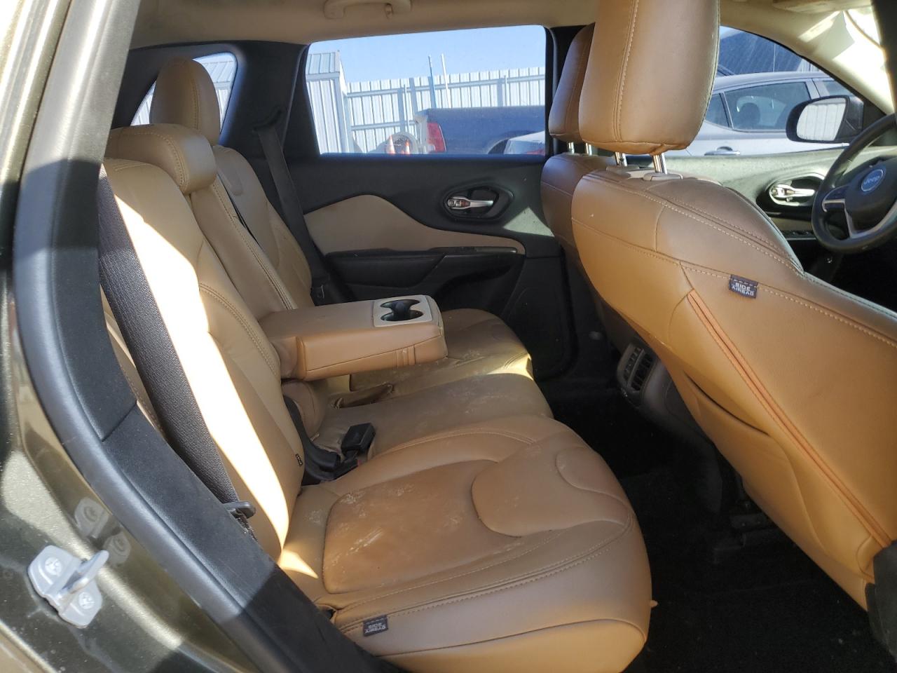2015 Jeep Grand Cherokee - Image 11