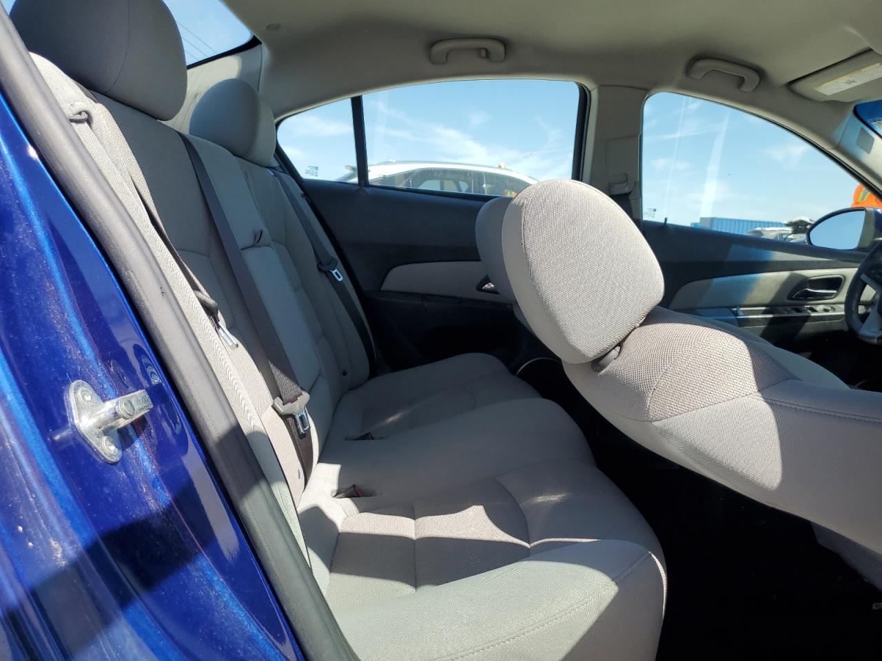 2012 Chevrolet Cruze - Image 10