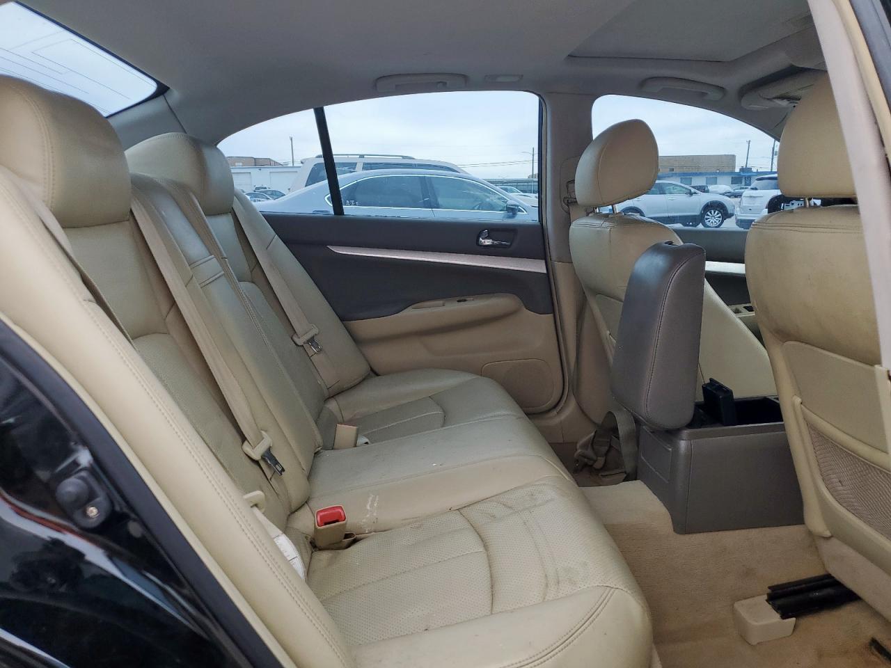 2009 Infiniti G - Image 10