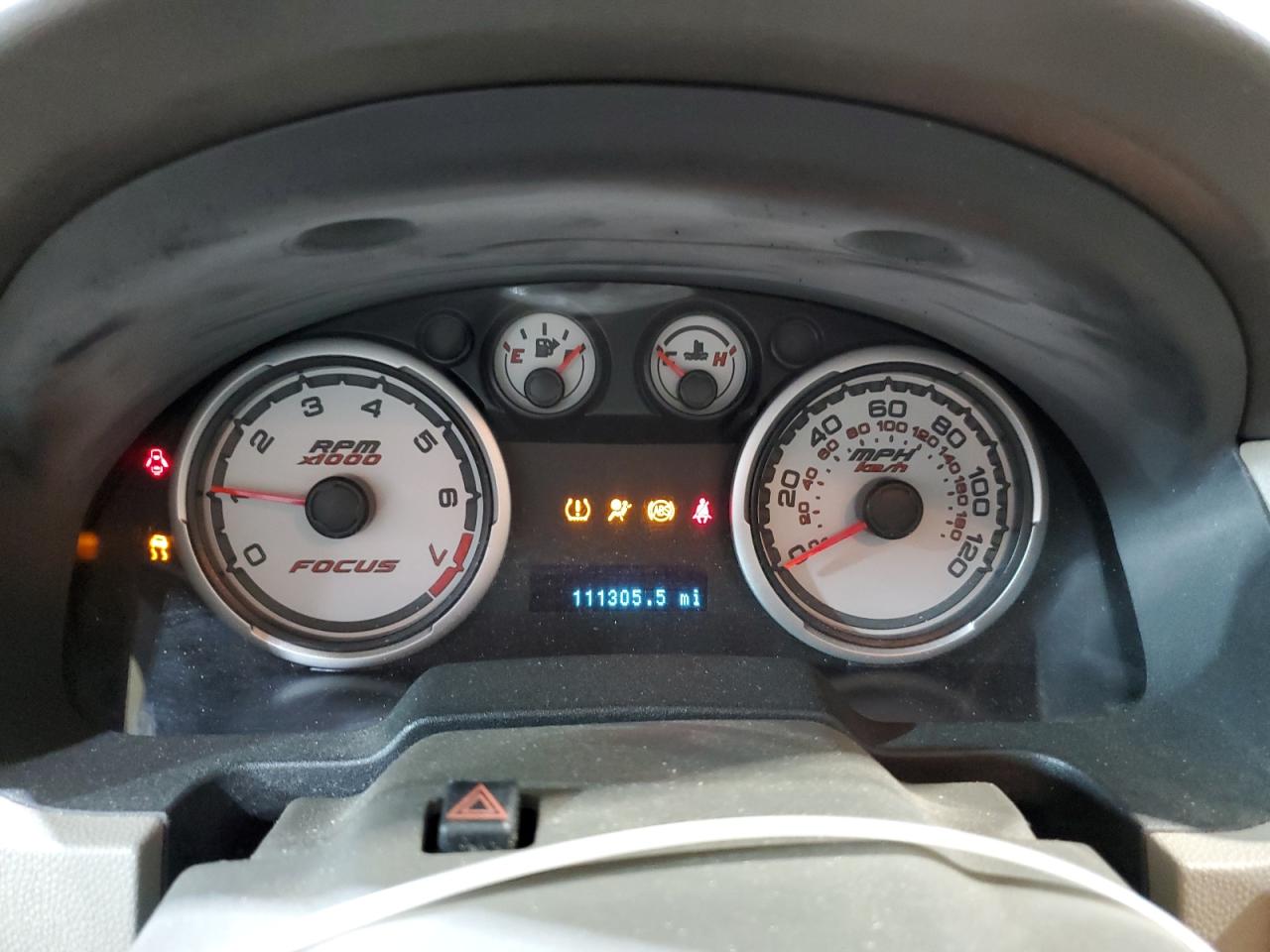 2010 Ford Focus - Image 9