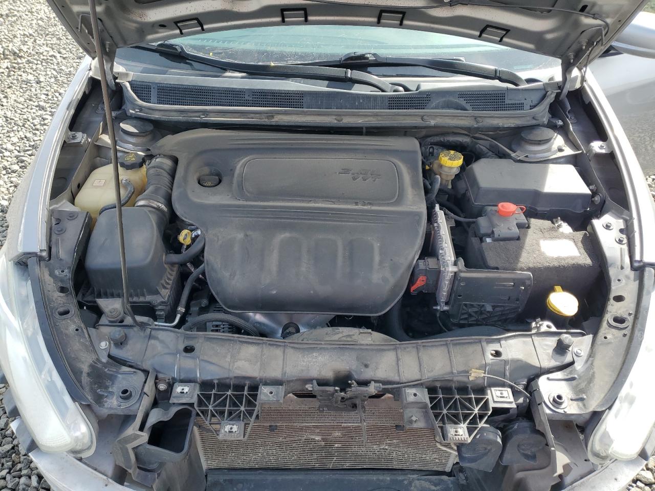 2016 Dodge Dart - Image 11