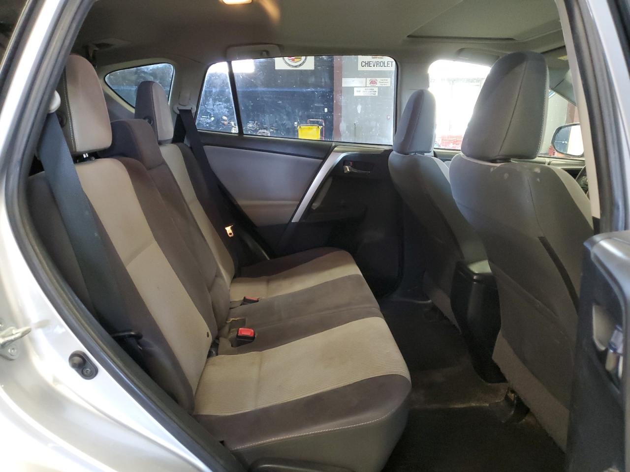 2015 Toyota RAV 4 - Image 11