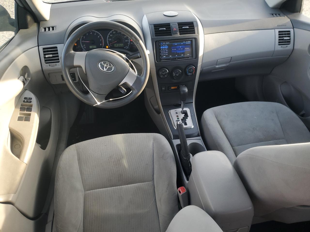 2010 Toyota Corolla - Image 8
