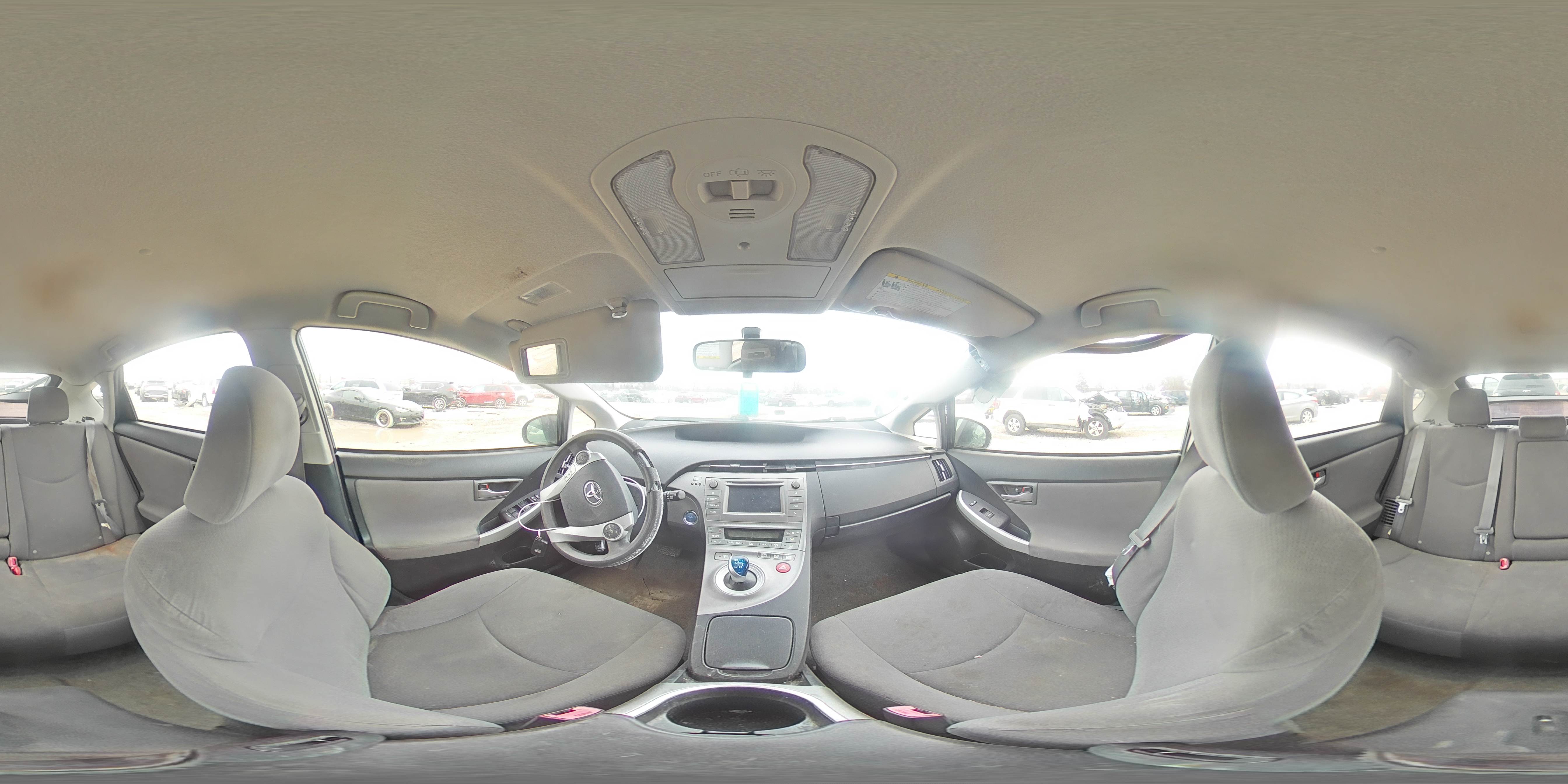 2013 Toyota Prius - Image 12