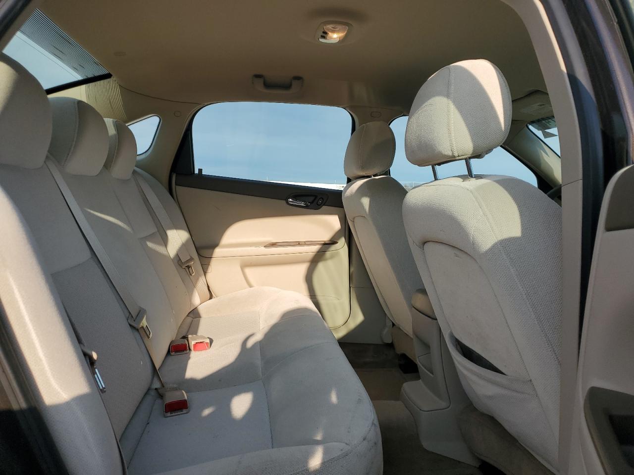 2008 Chevrolet Impala - Image 10