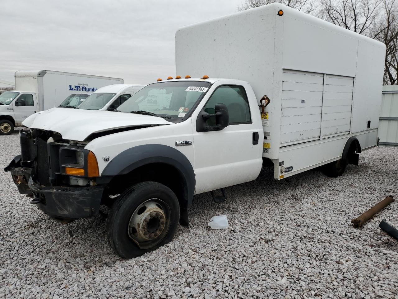 2006 Ford F450 - Image 1