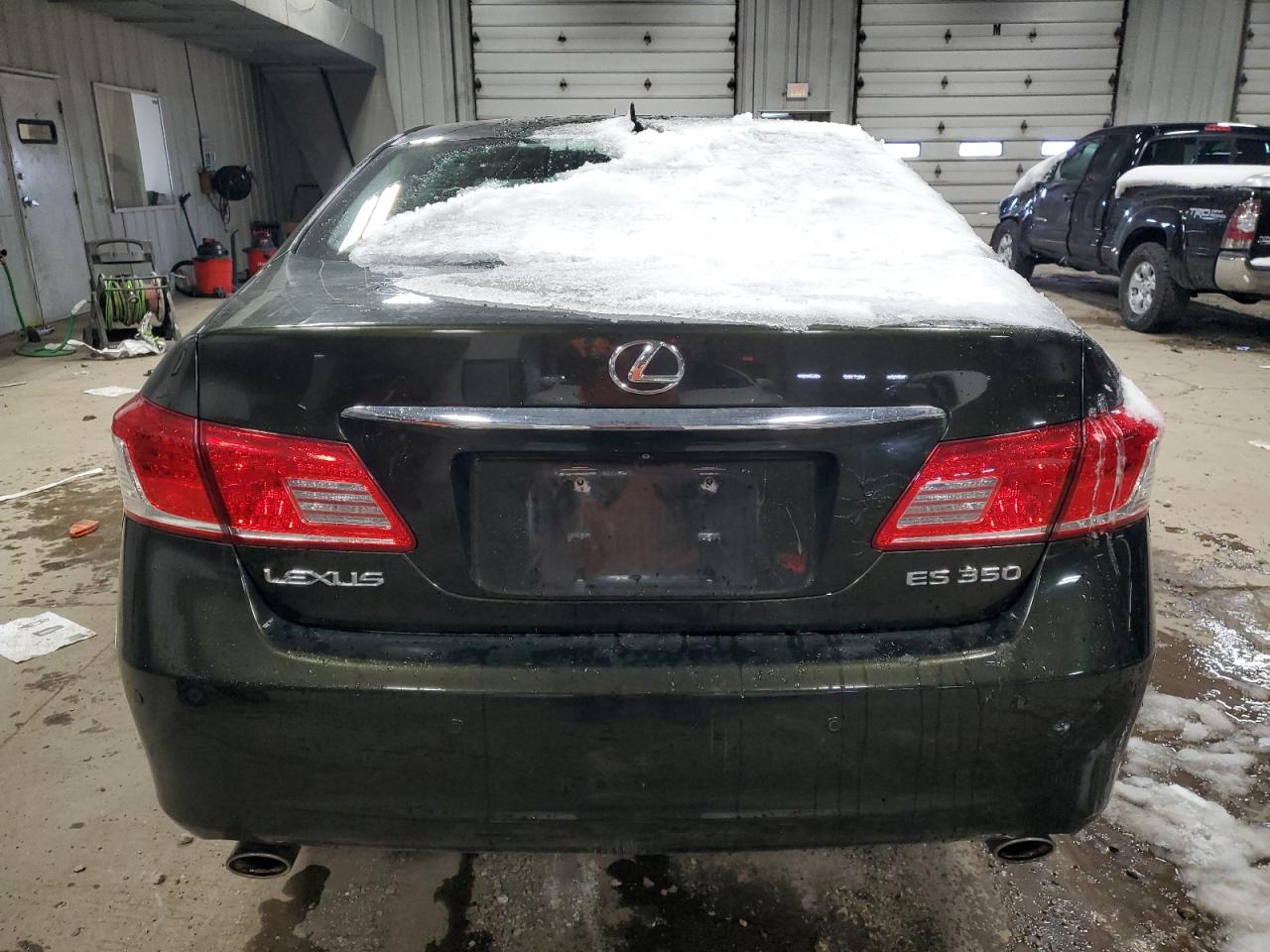 2010 Lexus ES - Image 6