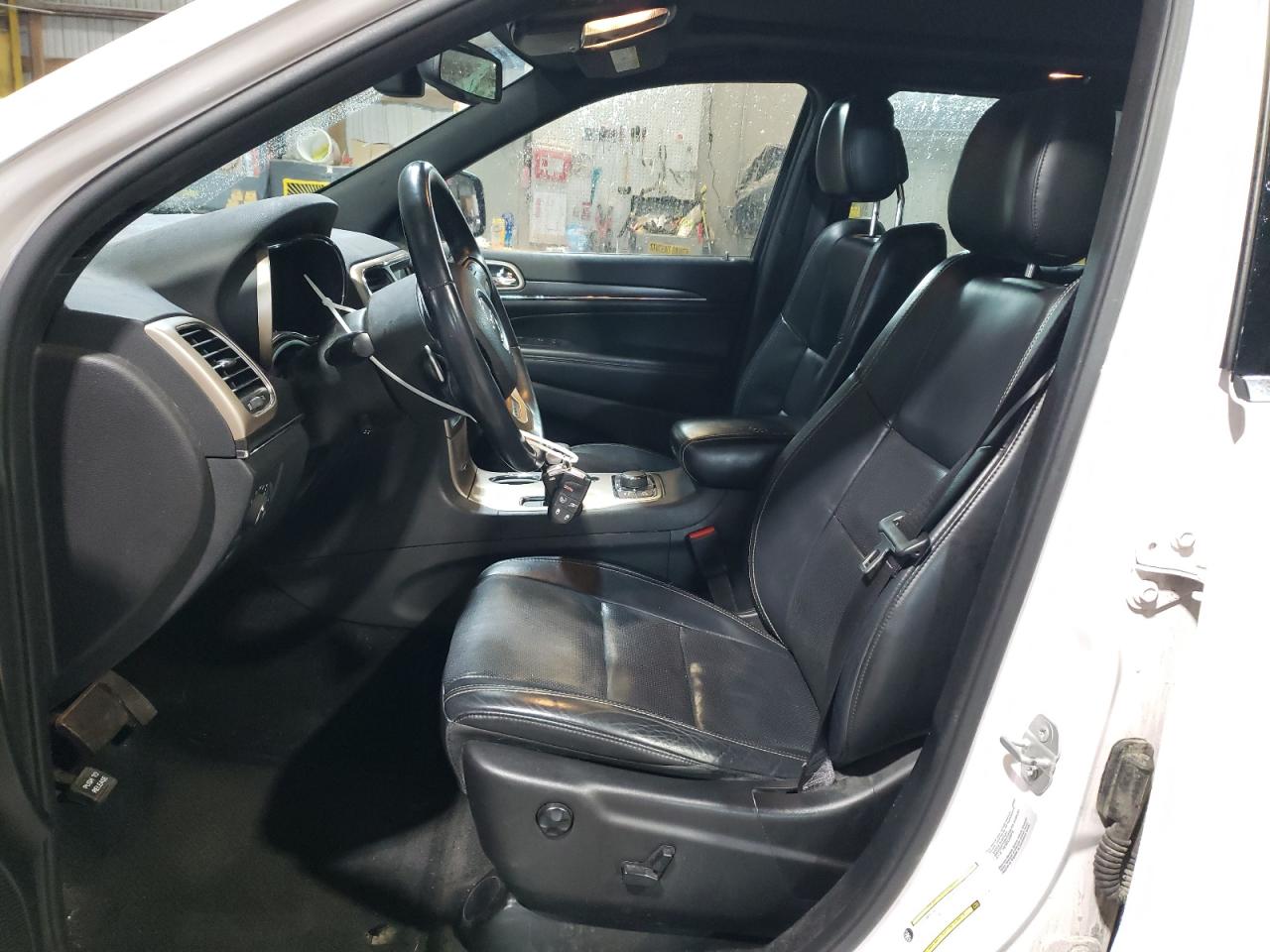 2015 Jeep Grand Cherokee - Image 7