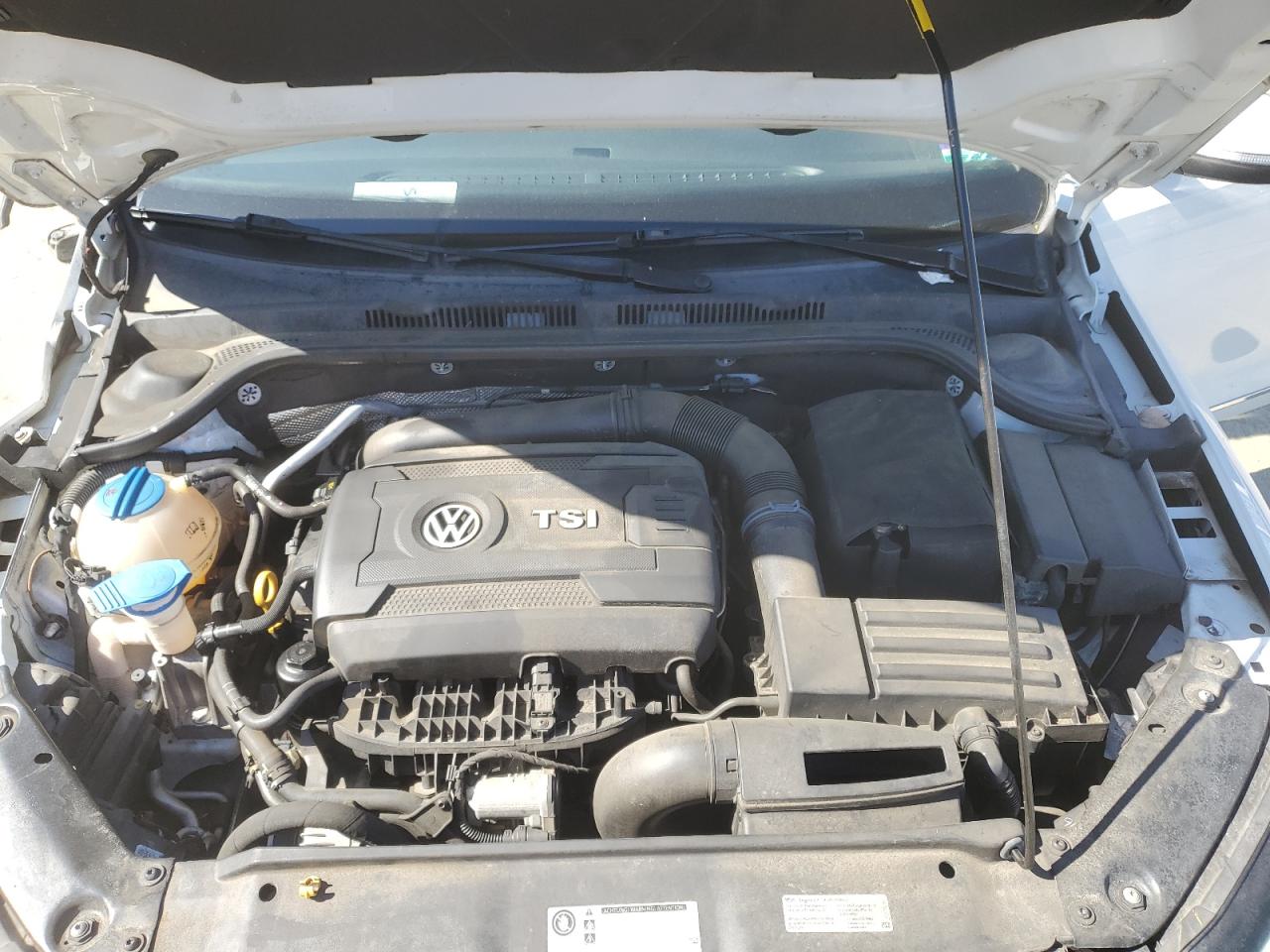 2017 Volkswagen Jetta - Image 11