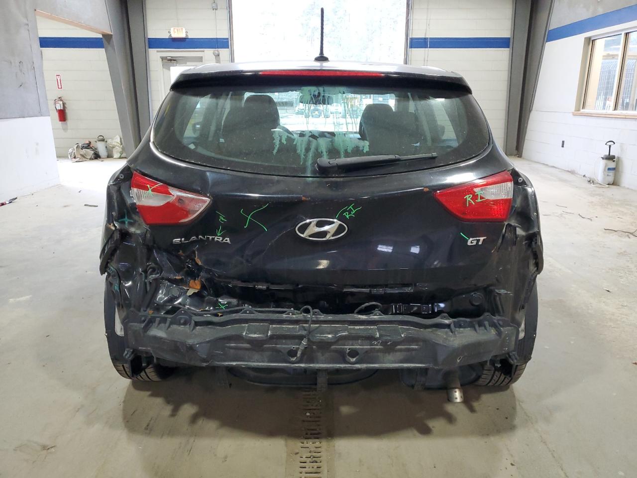 2014 Hyundai Elantra - Image 6