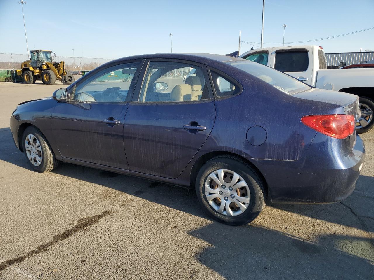 2010 Hyundai Elantra - Image 2
