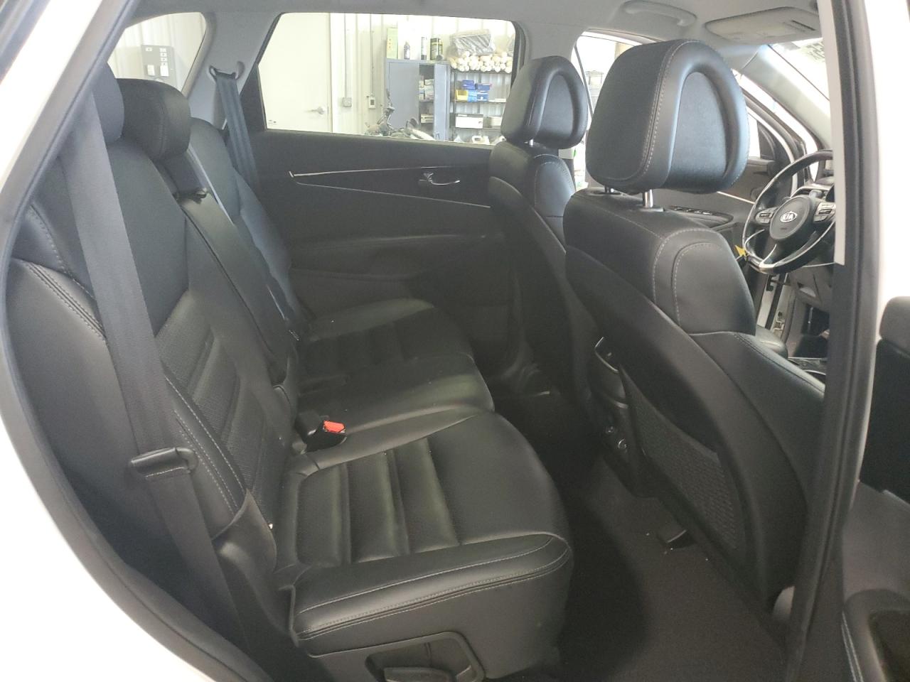 2016 Kia Sorento - Image 10