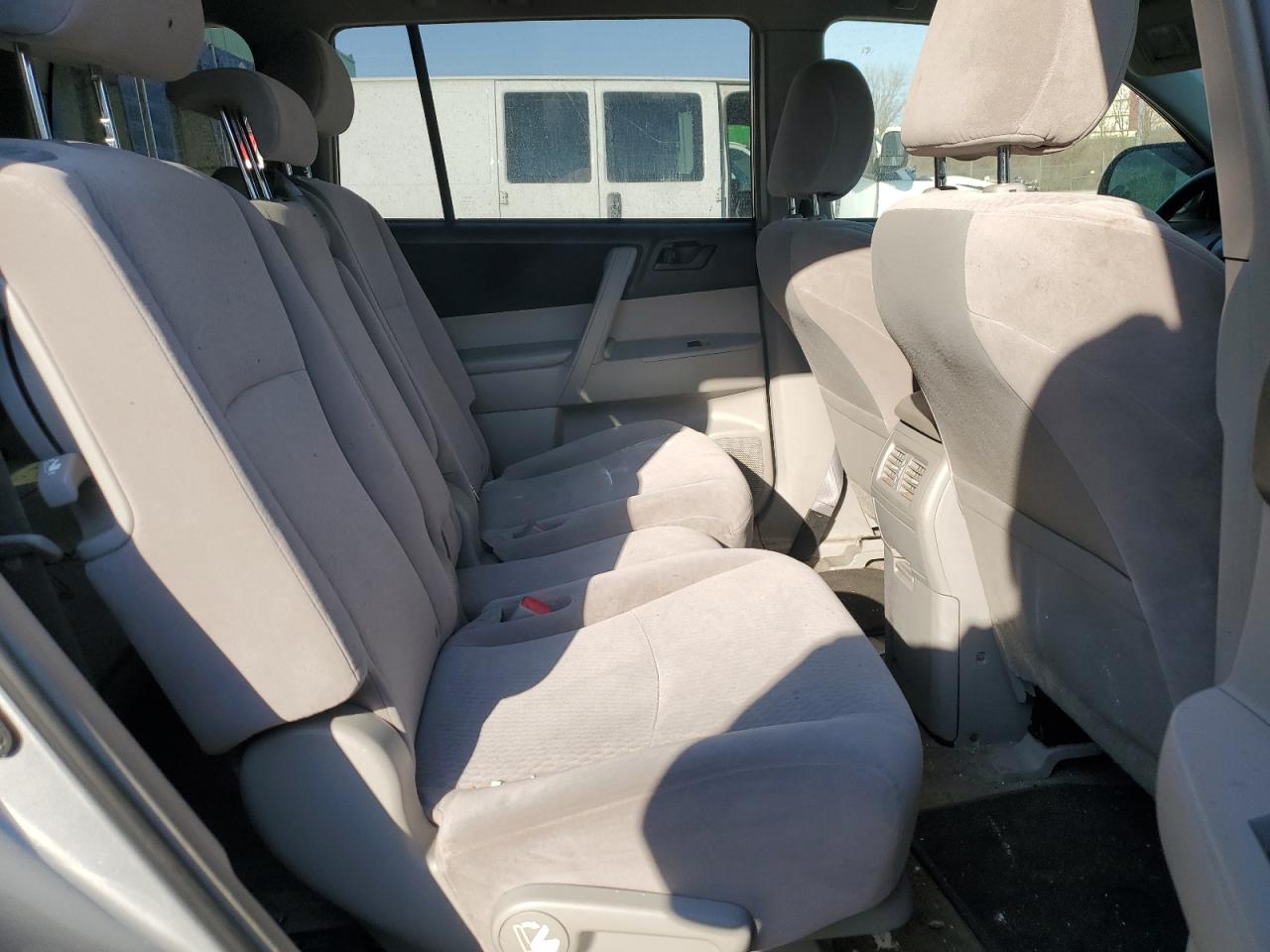 2008 Toyota Highlander - Image 11