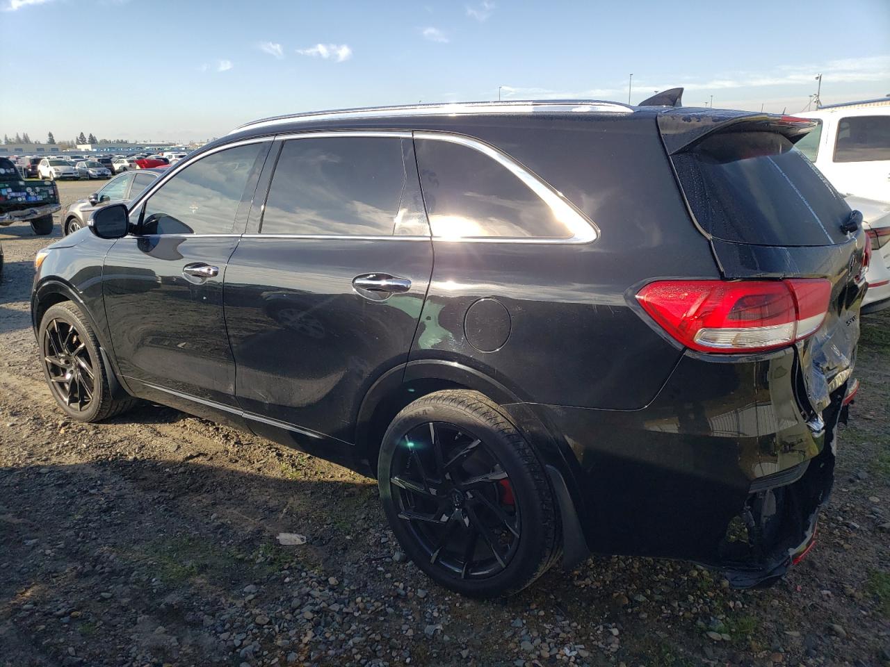 2016 Kia Sorento - Image 2