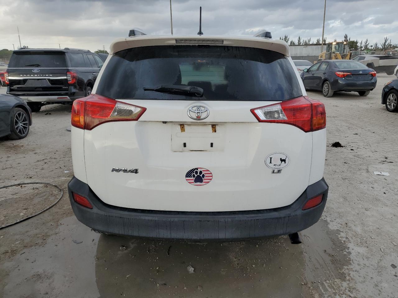 2014 Toyota RAV 4 - Image 6