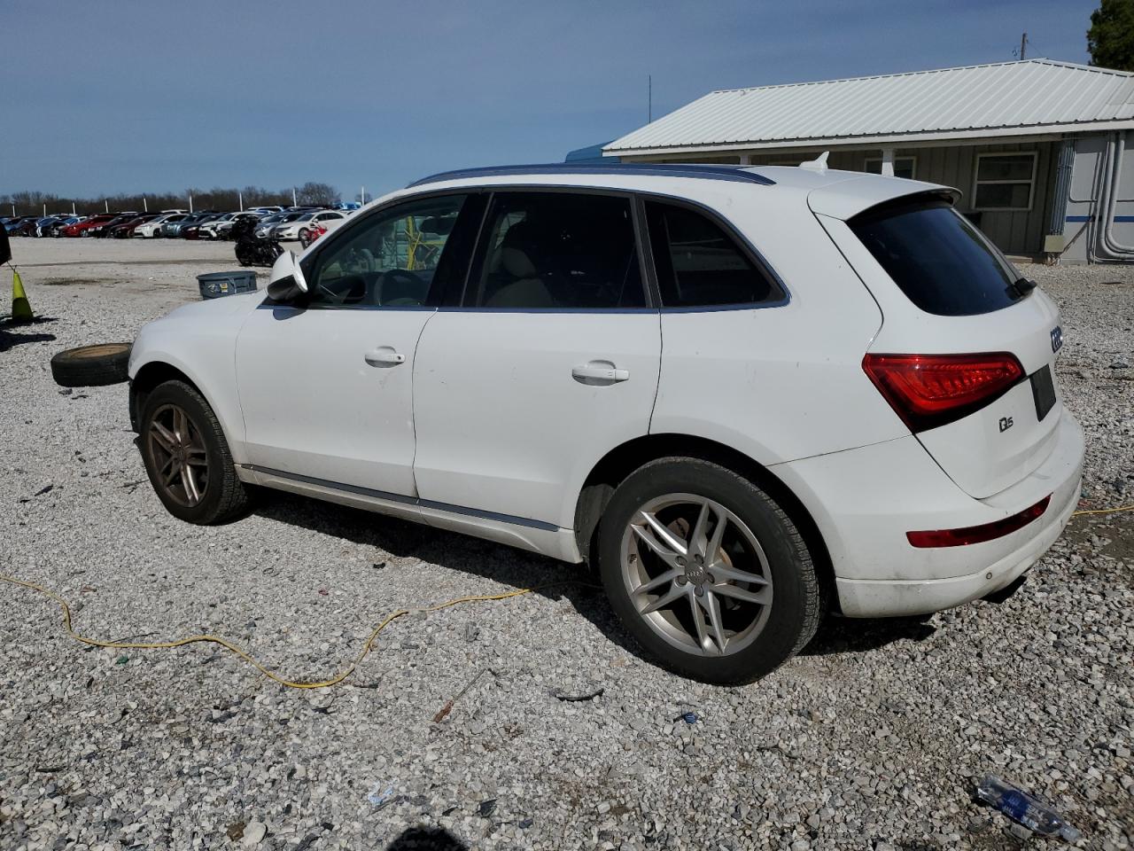 2013 Audi Q5 - Image 2