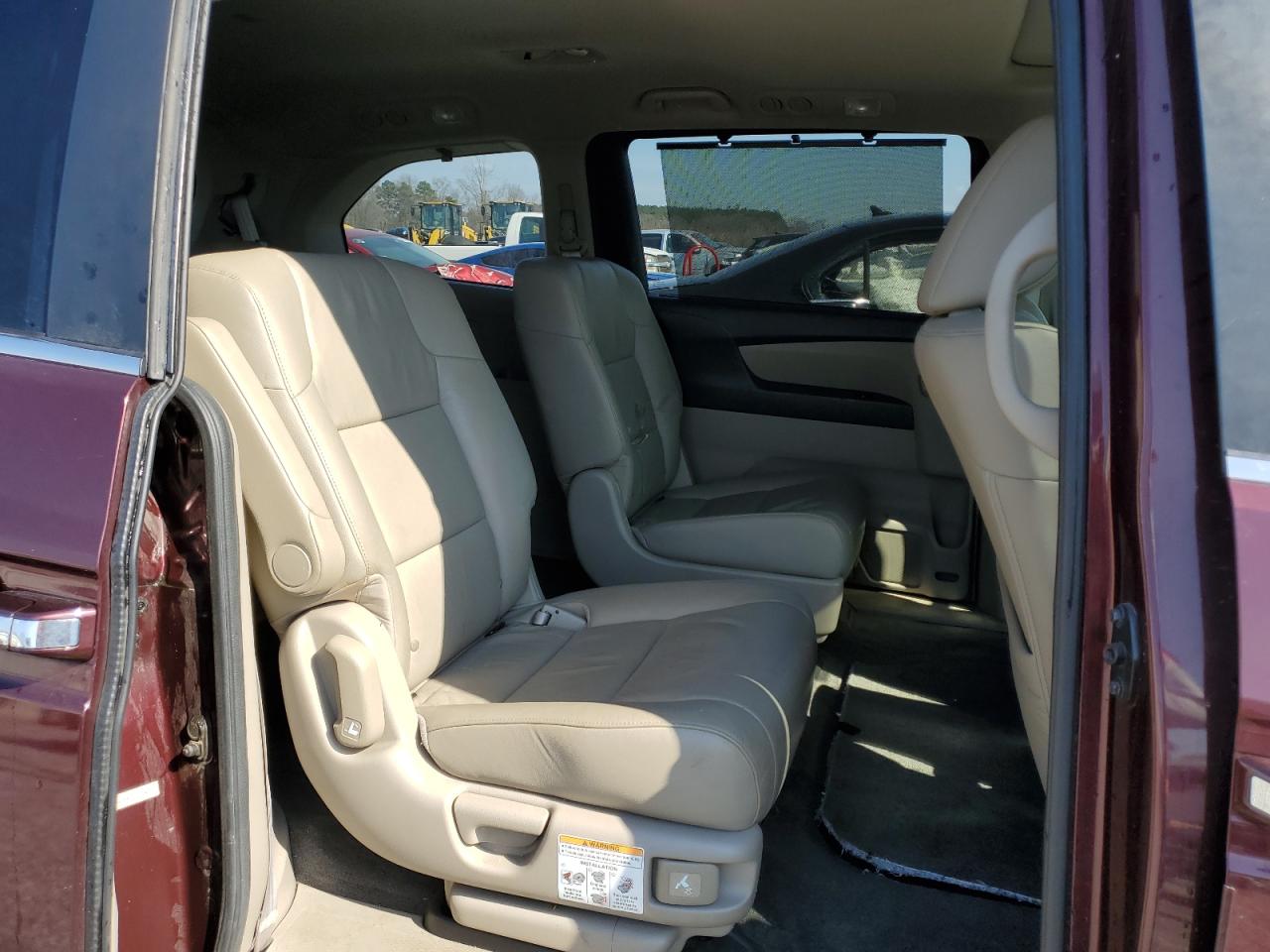 2013 Honda Odyssey - Image 11