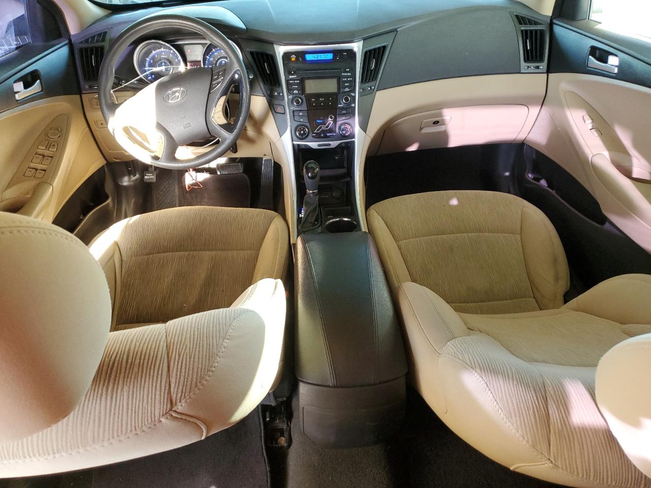 2012 Hyundai Sonata - Image 8