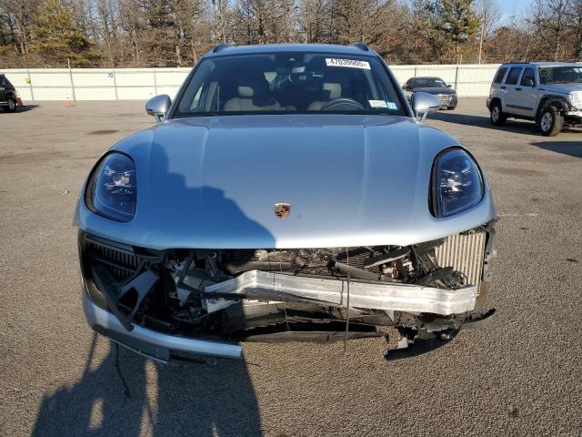  PORSCHE MACAN 2022 Silver