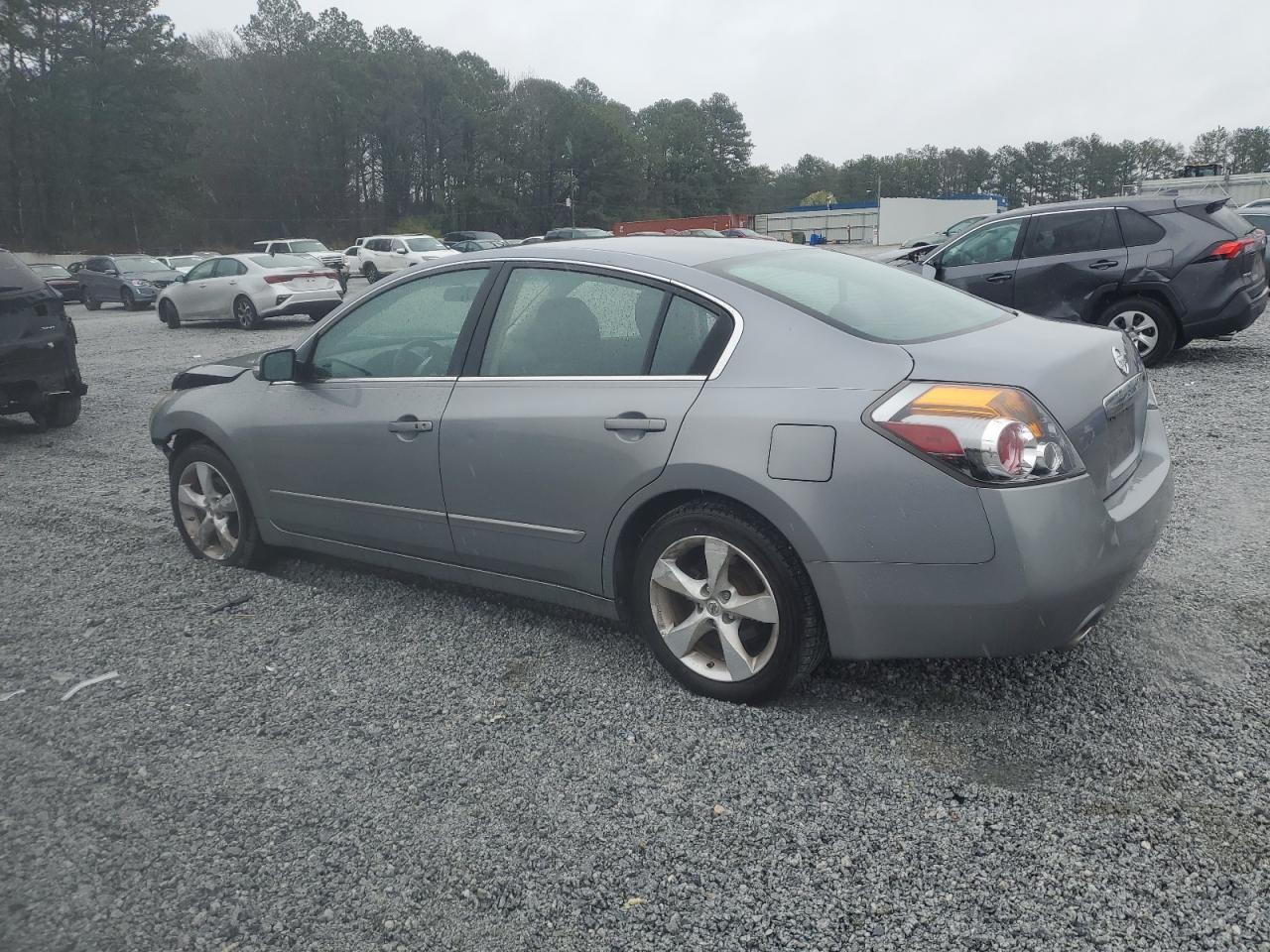 2009 Nissan Altima - Image 2