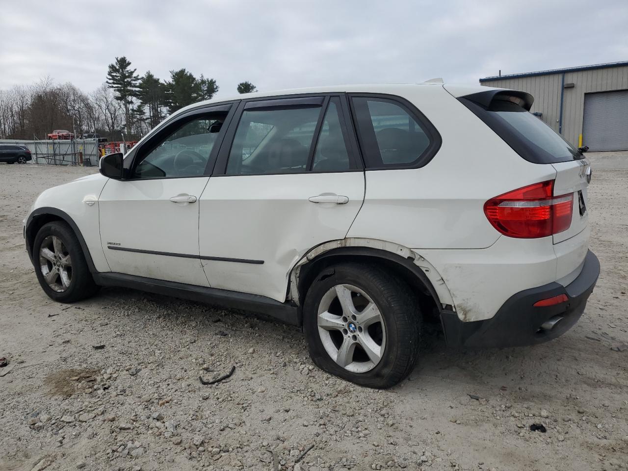 2010 BMW X5 - Image 2