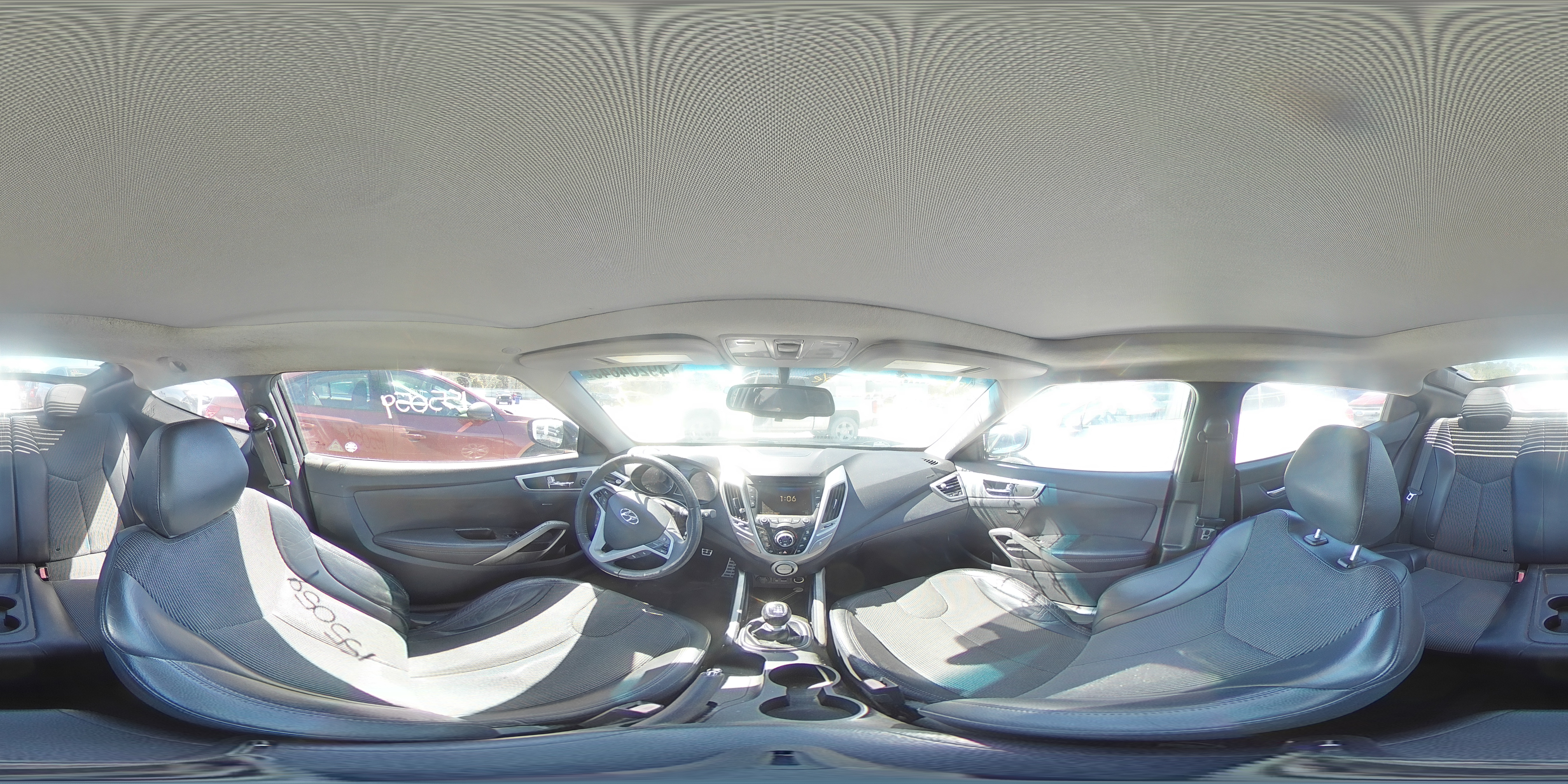 2012 Hyundai Veloster - Image 12
